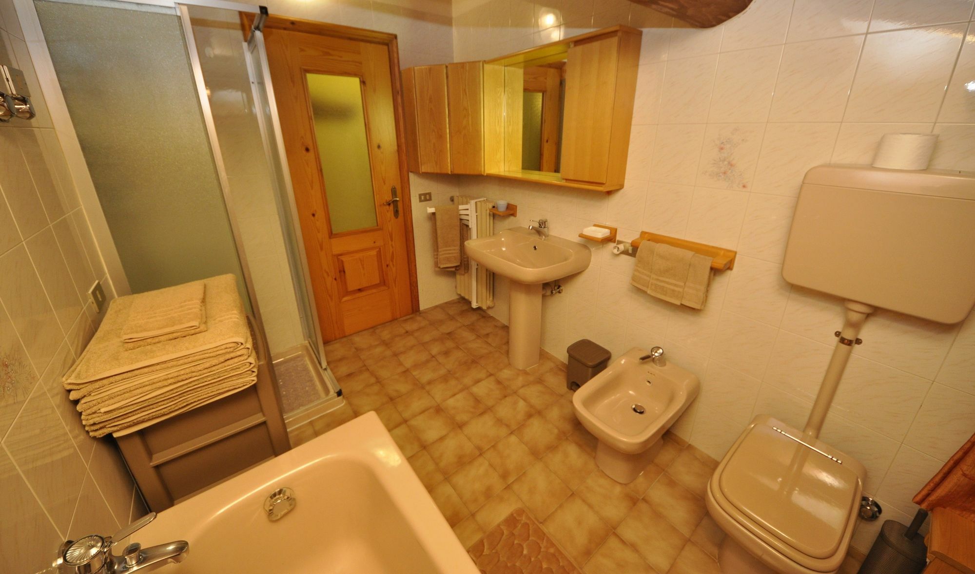 Appartamento Valeriano By Livigno Accomodation Eksteriør bilde
